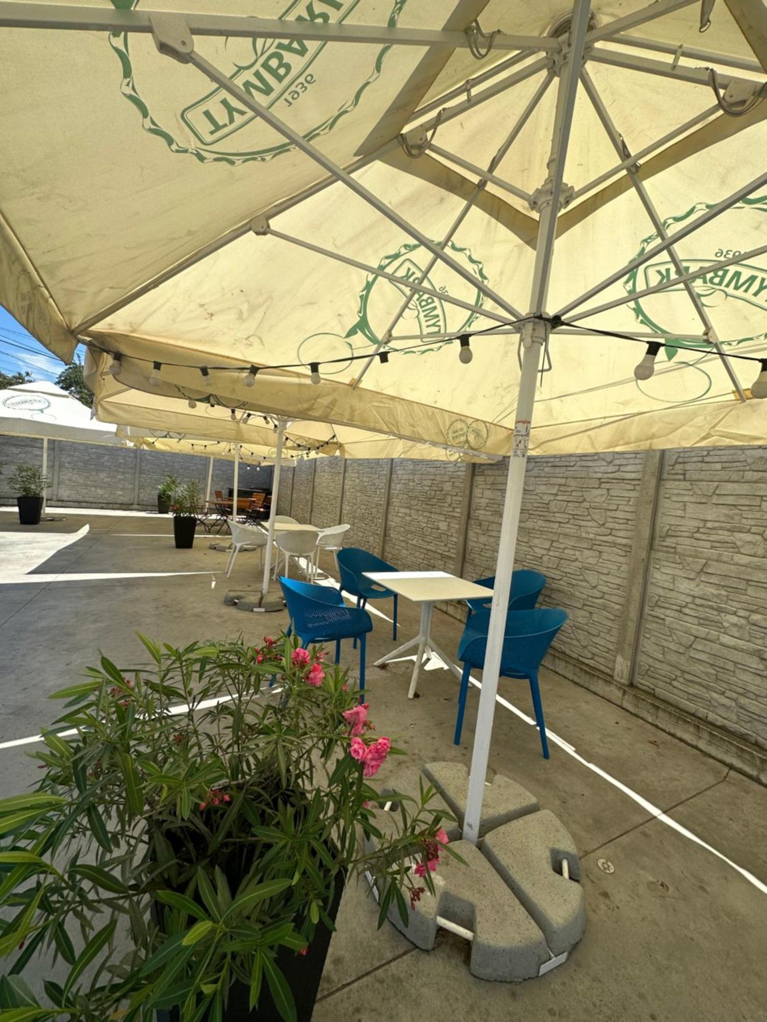פיטסטי Casa Rustic Cazare מראה חיצוני תמונה